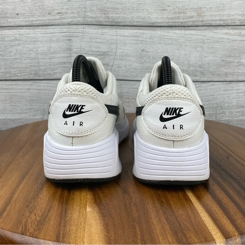 Nike Air Max SC White Black Shoes CZ5358-102 Youth Size 7 / Women’s Size 8.5
